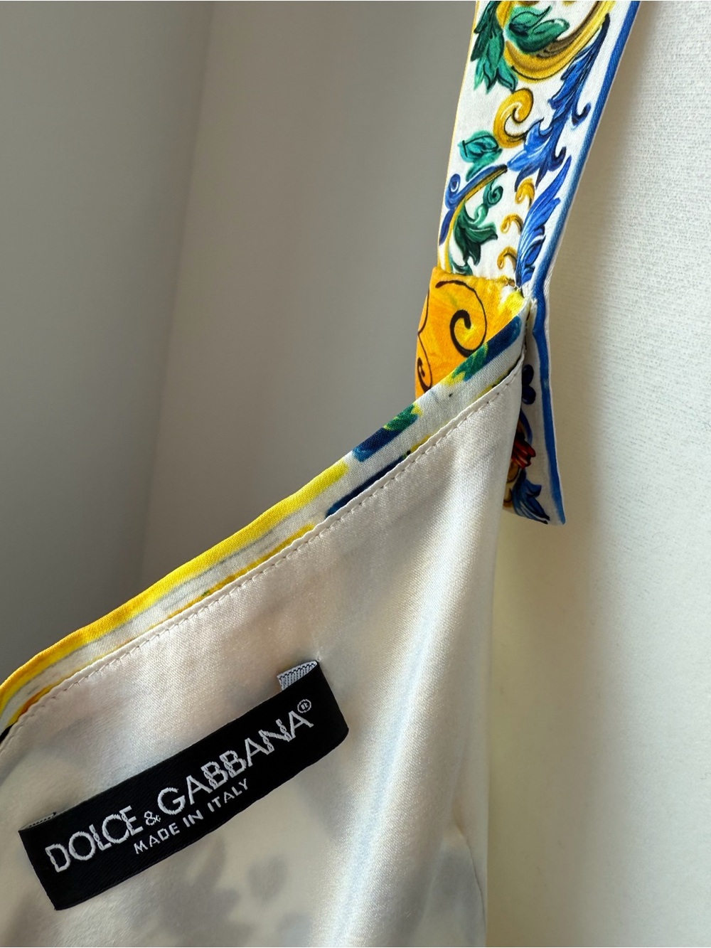 Dolce & Gabbana Majolica Silk Dress. IT 50. US 12. - Picture 10 of 13